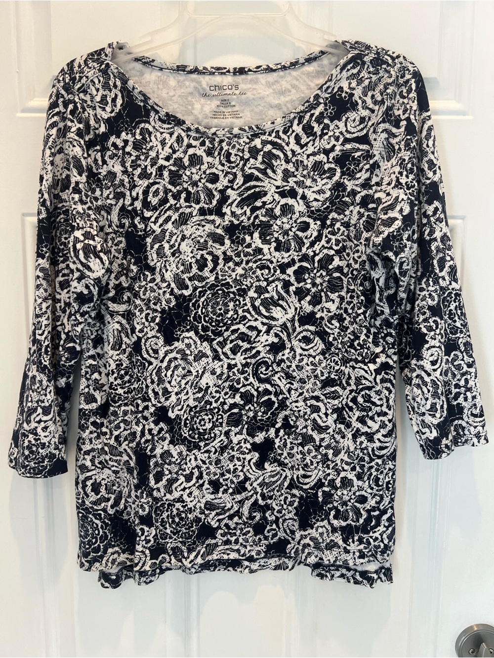 Chico's Women's Knit Top 3/4 Sleeve Size 0 (M) Floral Navy Blue White # 956